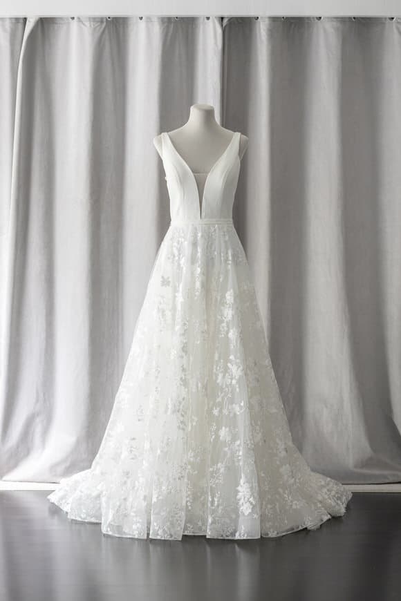 Ivory & White Bridal plunging neckline a-line lace wedding dress