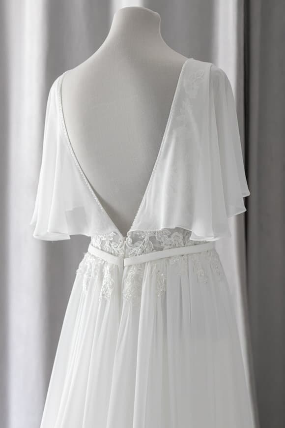 Ivory & White Bridal lace chiffon flutter sleeves a-line wedding dress