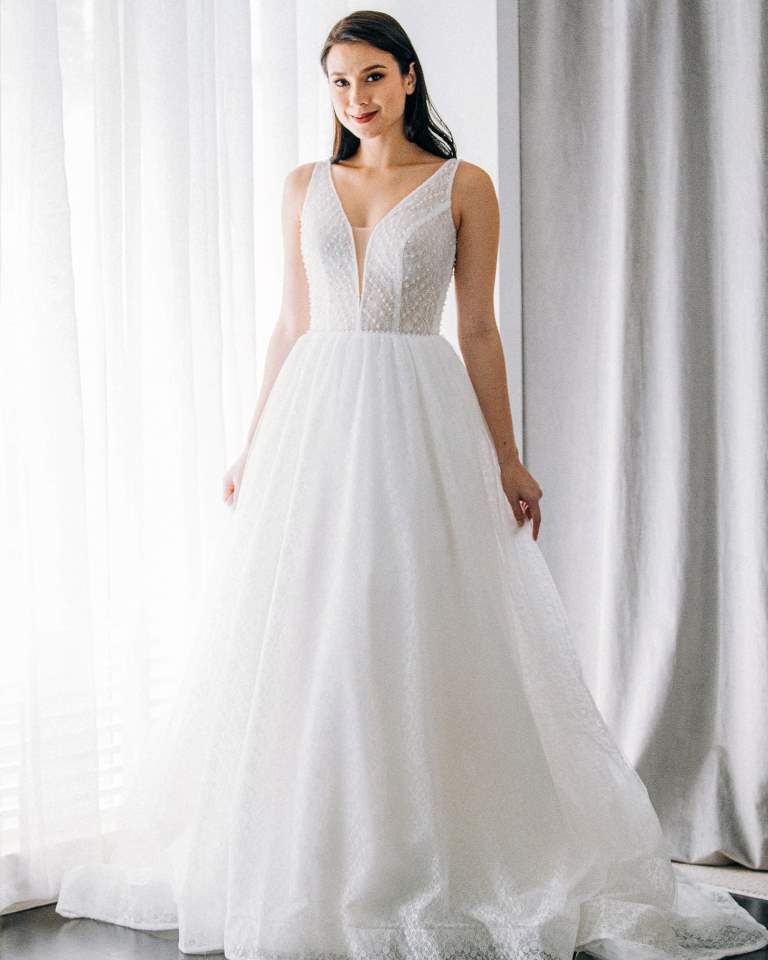 Ivory & White Bridal scoop neck lace a-line wedding dress