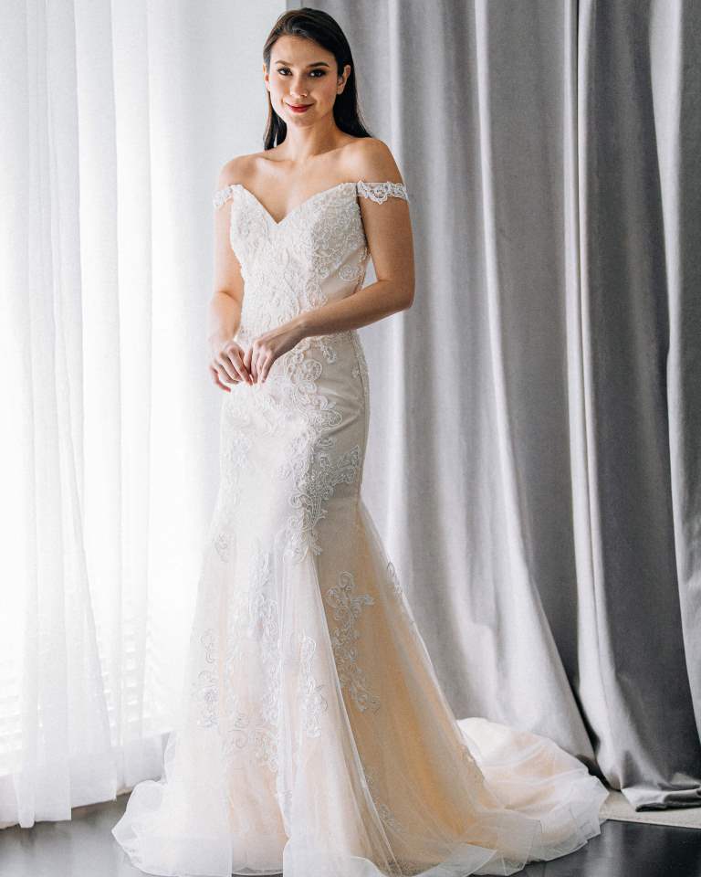 Ivory & White Bridal scoop neck lace a-line wedding dress
