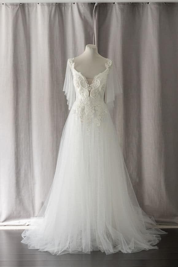 Ivory & White Bridal rtw lace a-line flutter sleeves wedding gown