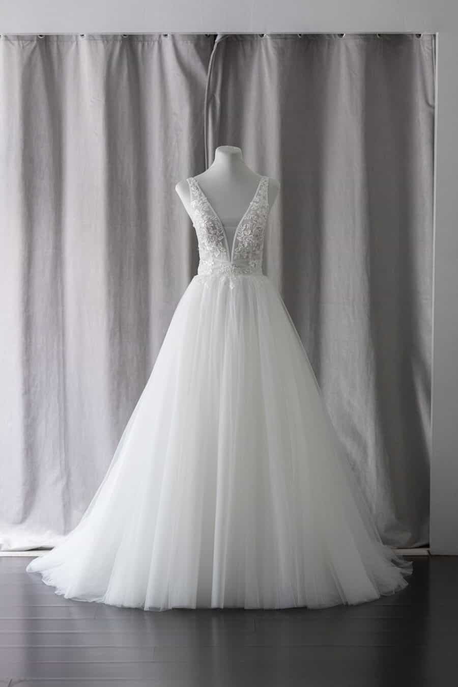 v-neck lace tulle ballgown rtw wedding dress