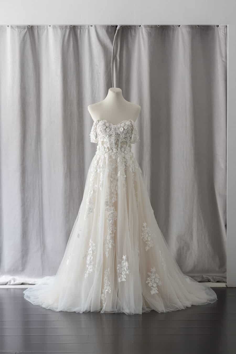 off shoulder lace tulle rtw wedding gown