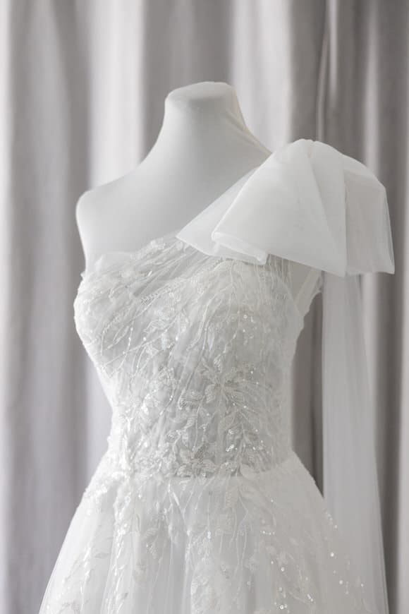 rtw one shoulder lace wedding gown