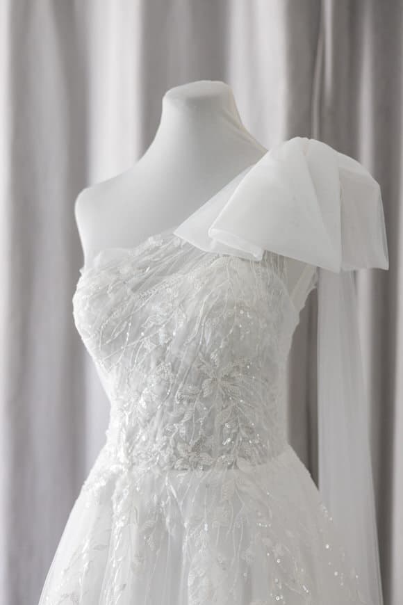 rtw one shoulder lace wedding gown