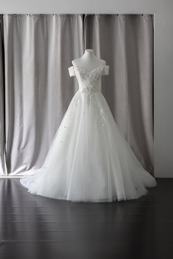 off shoulder lace tulle ballgown rtw
