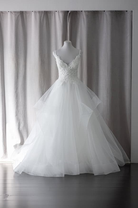 spaghetti straps lace ruffled tulle rtw wedding gown