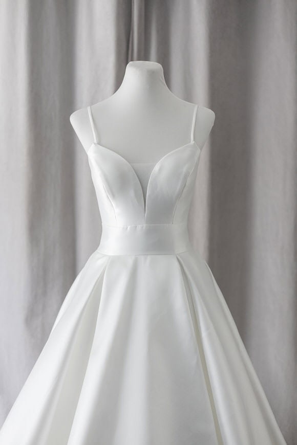 minimalist a-line rtw wedding gown manila