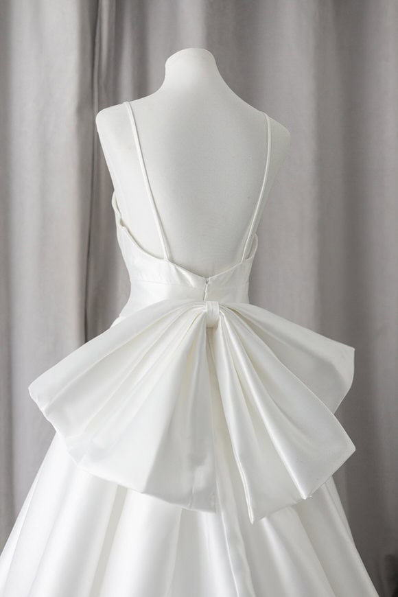big bow wedding gown