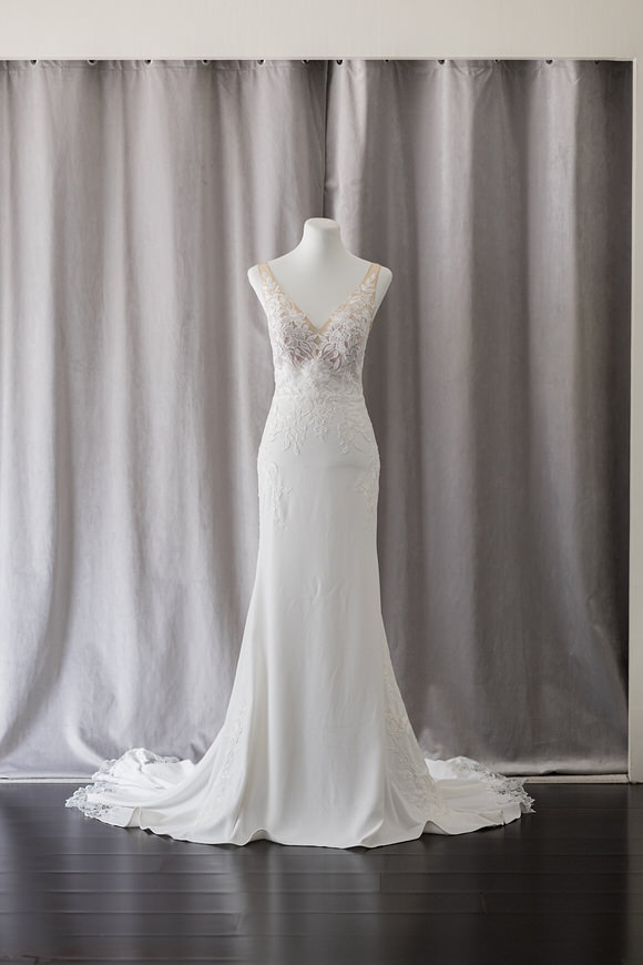 v-neck lace crepe minimalist rtw wedding gown manila