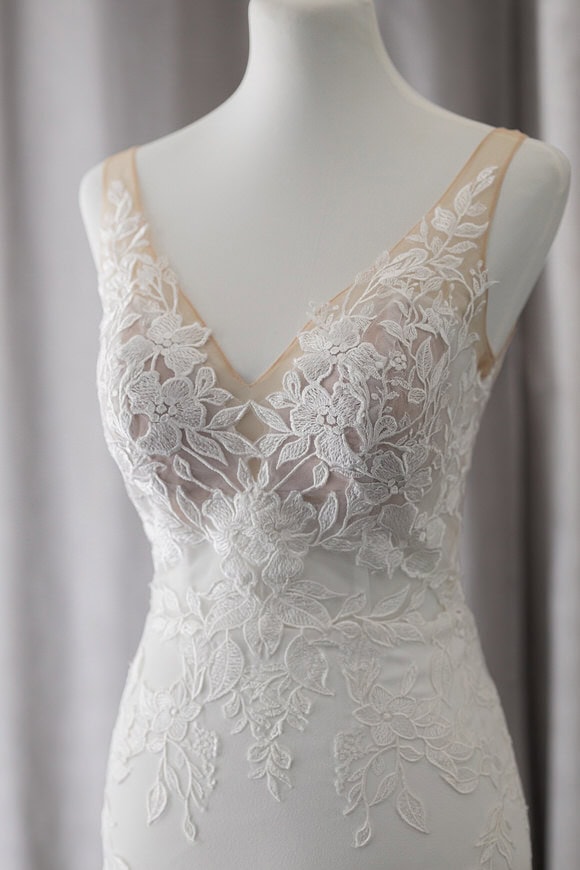 v-neck lace crepe minimalist rtw wedding gown manila