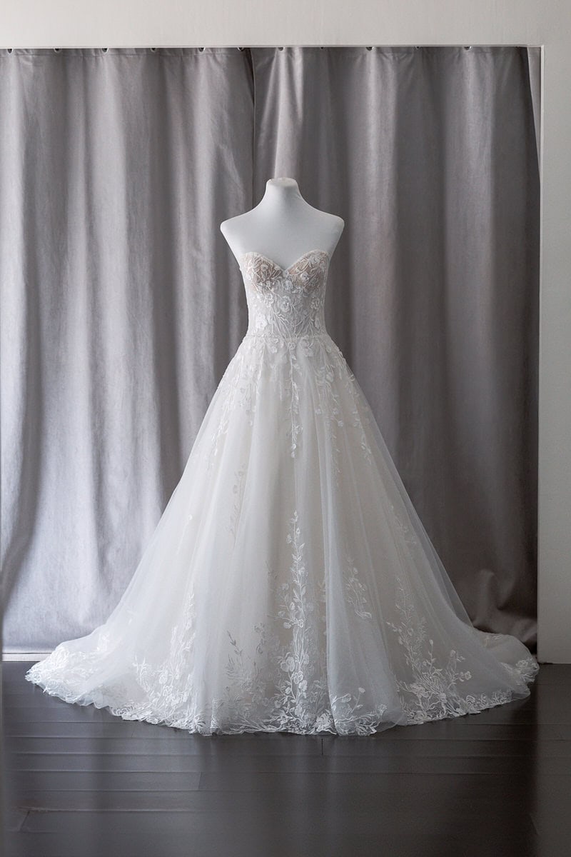 strapless sweetheart necklace ballgown rtw wedding gown manila