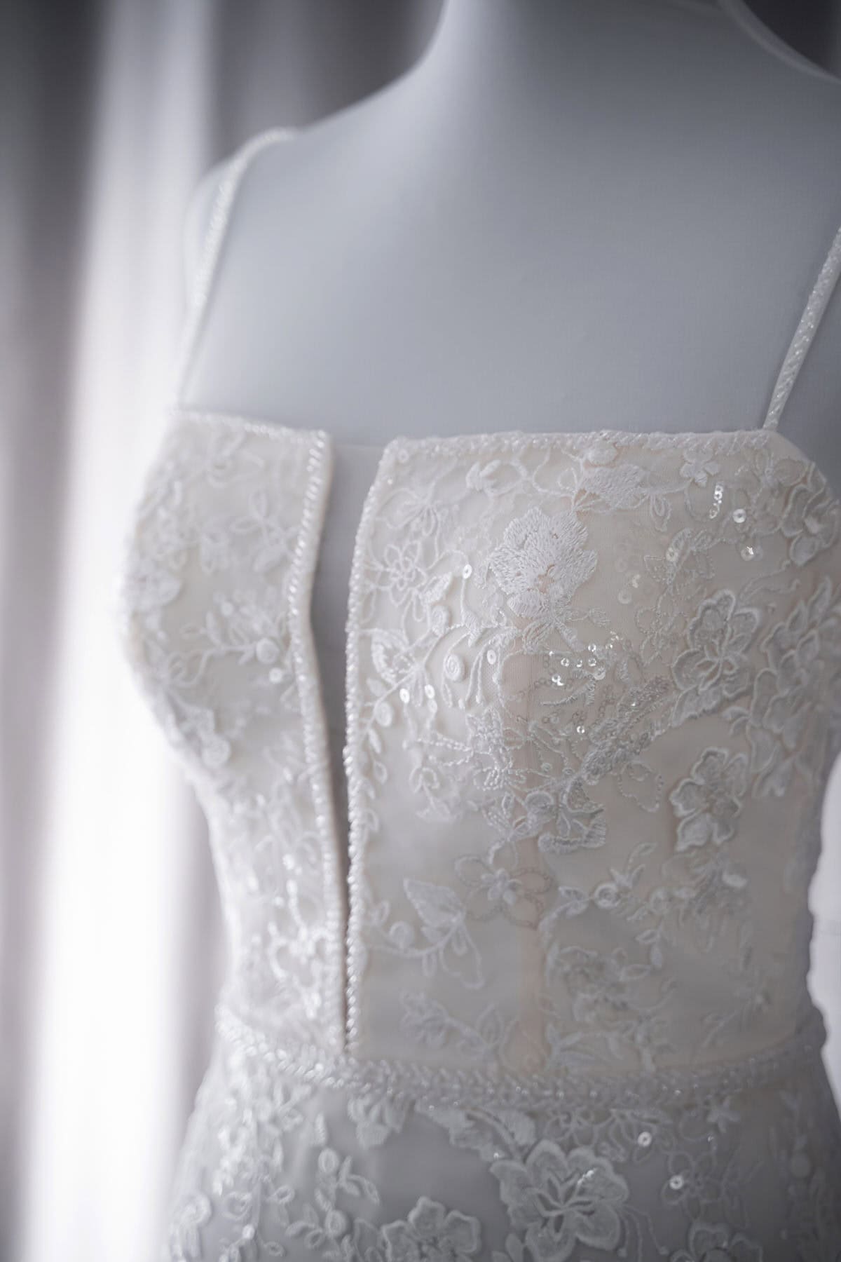 plung neckline lace ballgown rtw wedding gown manila