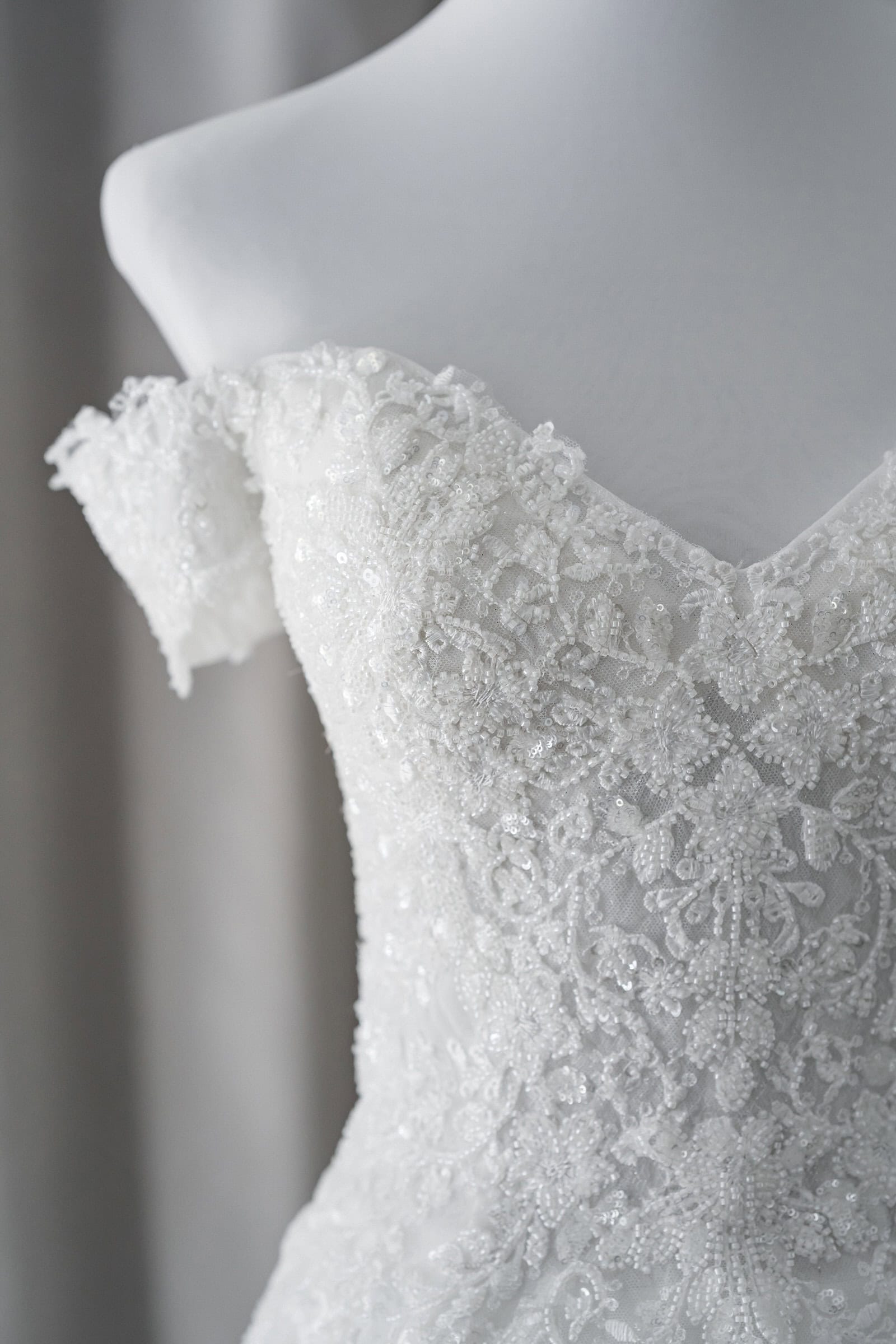 plung neckline lace ballgown rtw wedding gown manila