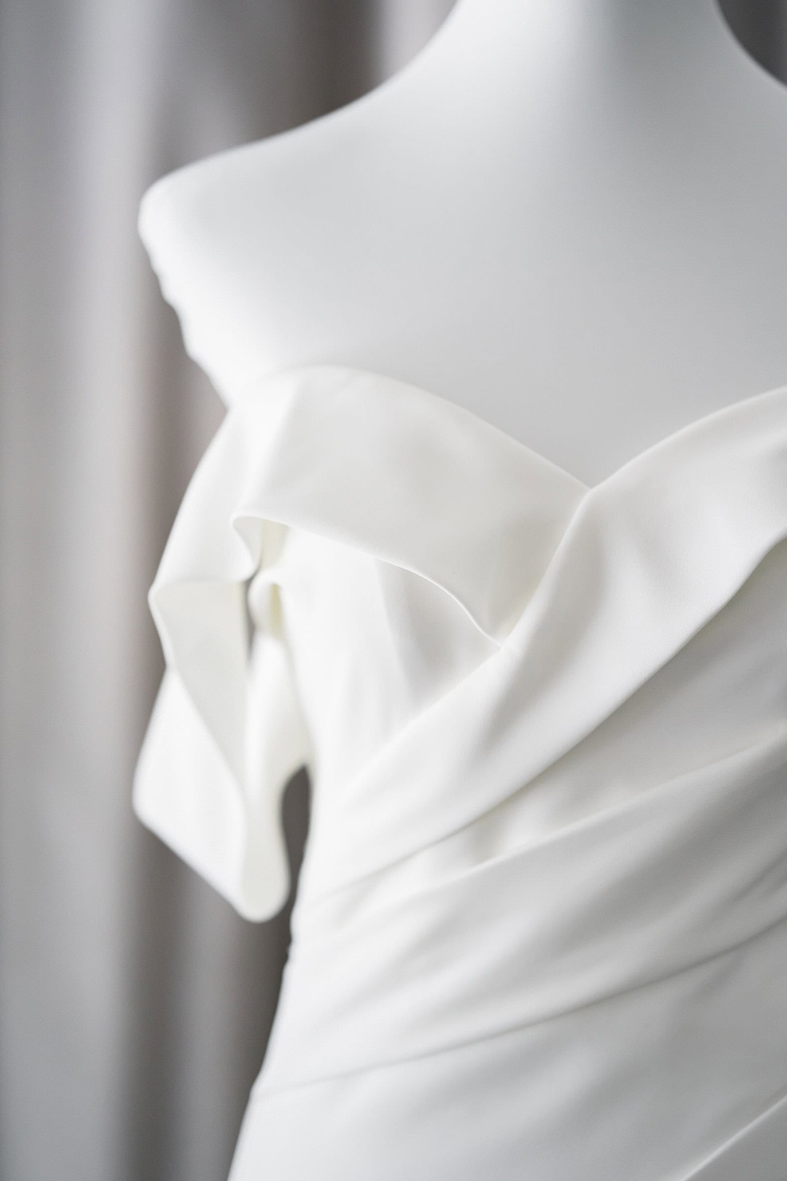 plung neckline lace ballgown rtw wedding gown manila