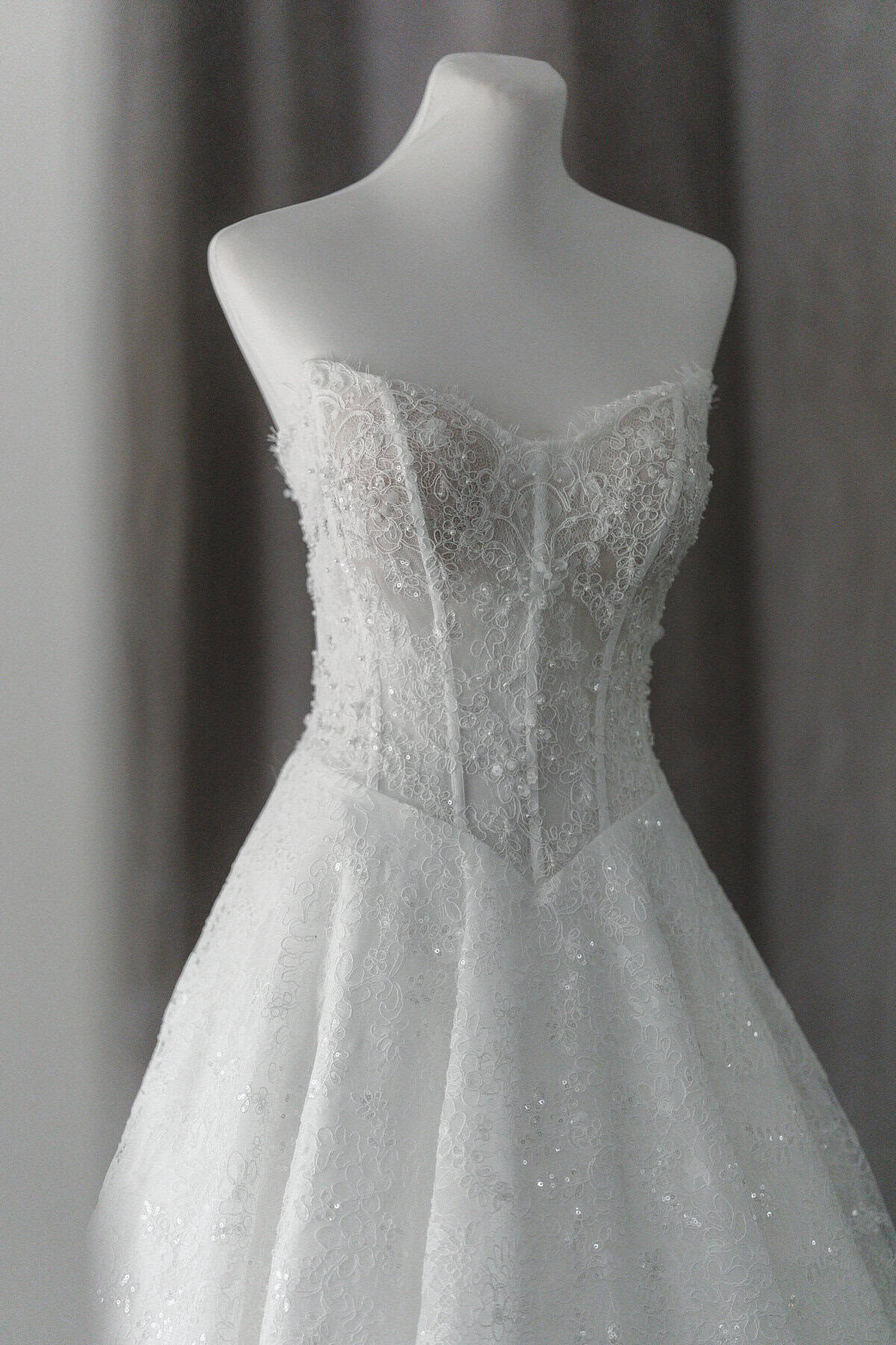 plung neckline lace ballgown rtw wedding gown manila